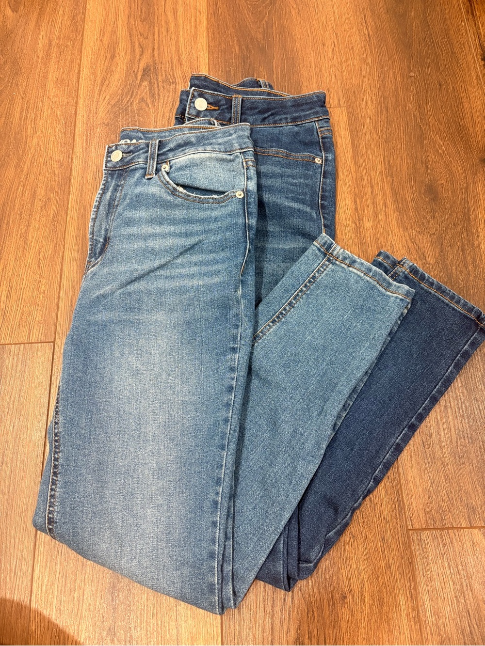 No Boundaries Women's Skinny Jeans — Light and Dark Blue Duo